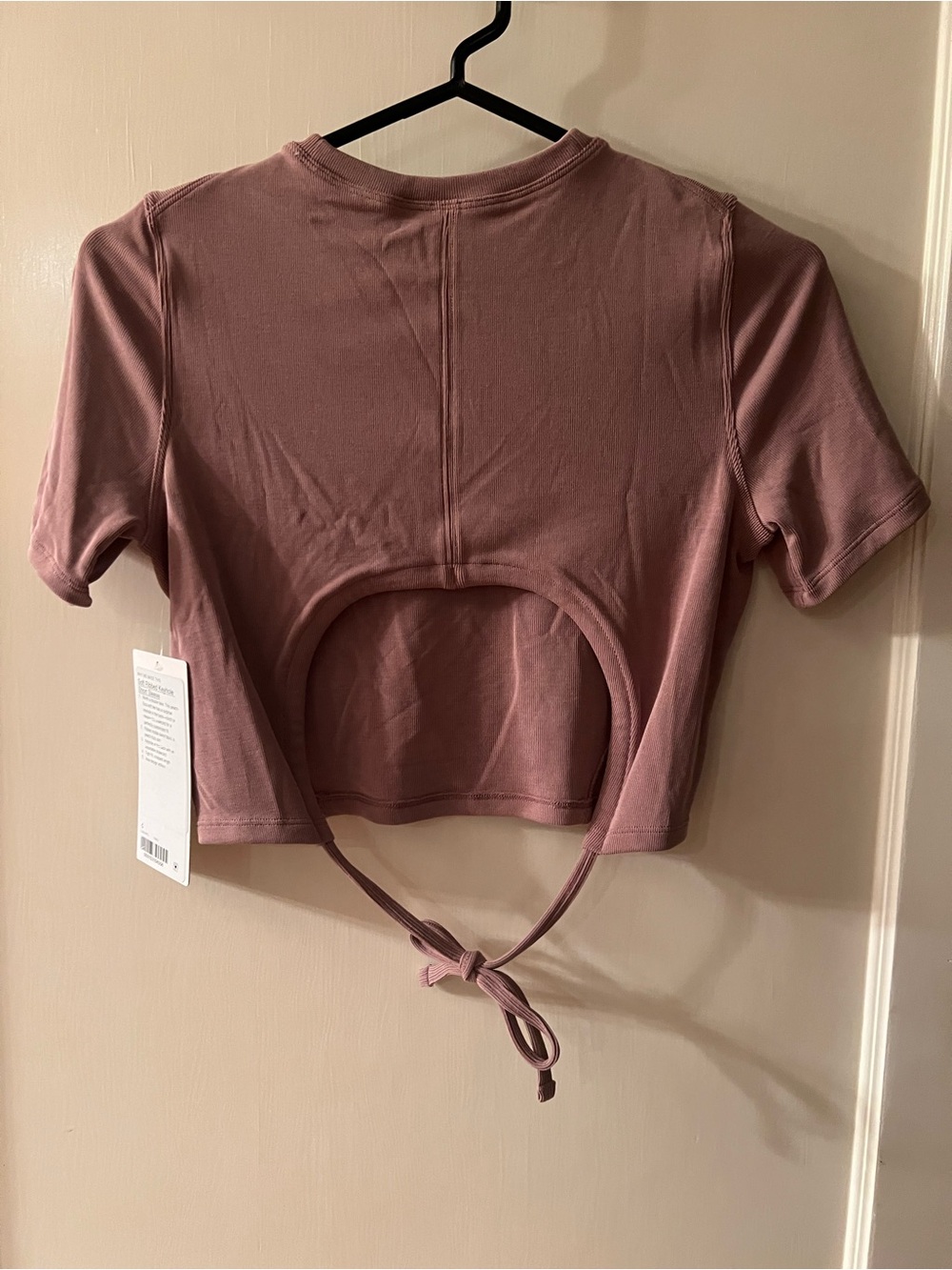 Lululemon Soft Ribbed Keyhole top - Picture 2 of 6